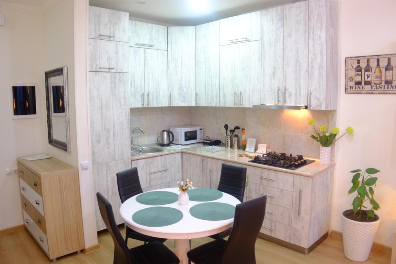 Ameri Plaza Green Apartments Tbilisi Bagian luar foto