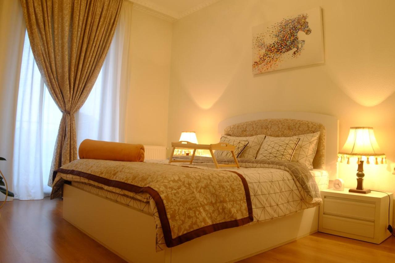 Ameri Plaza Green Apartments Tbilisi Bagian luar foto