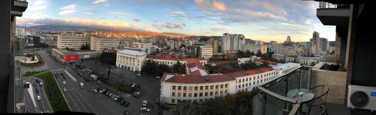 Ameri Plaza Green Apartments Tbilisi Bagian luar foto