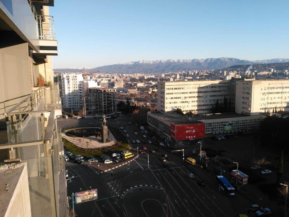 Ameri Plaza Green Apartments Tbilisi Bagian luar foto